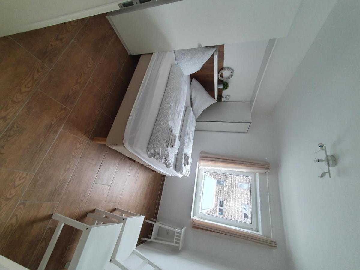 アウリッヒHaus Taybeerwegアパートメント エクステリア 写真